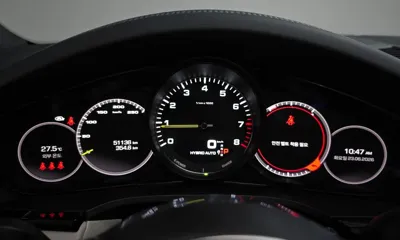Porsche Cayenne 2021, 51136 км, за 53745.96 USD - фото 8