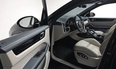 Porsche Cayenne 2021, 51136 км, за 53745.96 USD - фото 10