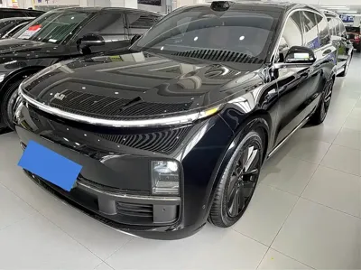 Li Auto Li L9 · 2023 год