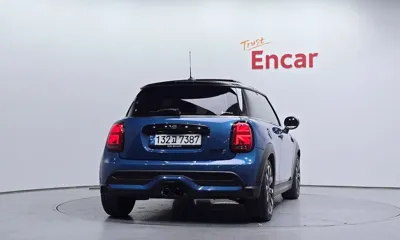 MINI Cooper 2022, 3111 км, за 18434.09 USD