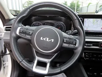 Kia K5 2022, 66044 км, за 19029.8 USD - фото 8