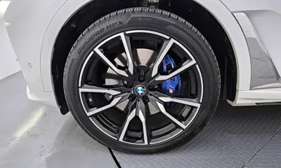 BMW X7 2020, 55275 км, за 49560.19 USD