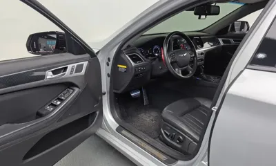 Hyundai Genesis 2016, 108502 км, за 8385.88 USD - фото 10