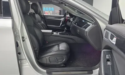 Hyundai Genesis 2016, 108502 км, за 8385.88 USD - фото 11