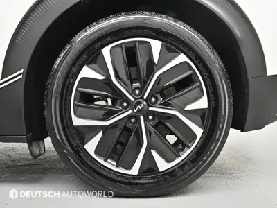 Kia EV6 2022, 216997 км, за 12490.25 USD