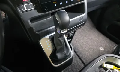 Hyundai Staria 2022, 63851 км, за 22646.71 USD - фото 9