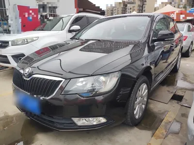 Skoda Superb · 2013 год