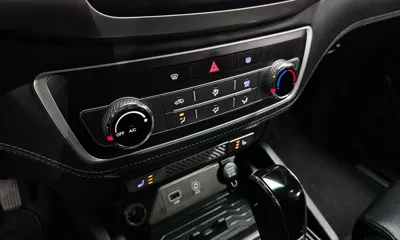 KG_Mobility_Ssangyong Rexton 2018, 108301 км, за 8925.09 USD - фото 17