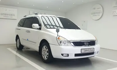 Kia Canival · 2012 год