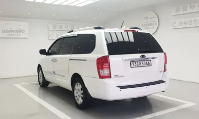 Kia Canival 2012, 280274 км, за 1772.35 USD