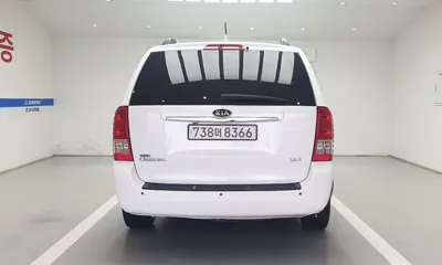 Kia Canival 2012, 280274 км, за 1772.35 USD