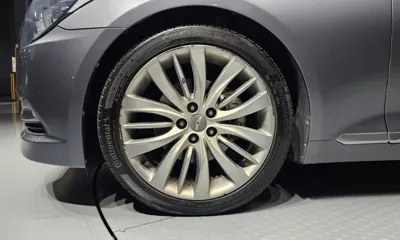 Hyundai Genesis 2016, 123739 км, за 7862.57 USD