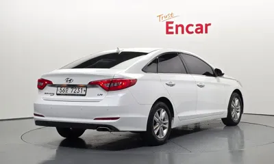 Hyundai Sonata 2016, 110063 км, за 5276.88 USD