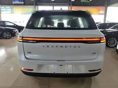 Leapmotor Leapmotor C10 2025, 100 км, за 17127.39 USD - фото 6