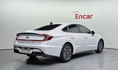 Hyundai Sonata 2022, 81075 км, за 13121.96 USD