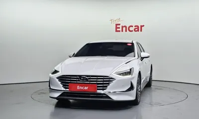 Hyundai Sonata 2022, 81075 км, за 13121.96 USD
