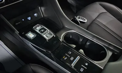 Hyundai Sonata 2022, 81075 км, за 13121.96 USD - фото 9