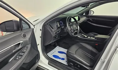Hyundai Sonata 2022, 81075 км, за 13121.96 USD - фото 10