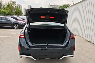 BMW i5 2025, 11200 км, за 38417 USD - фото 22