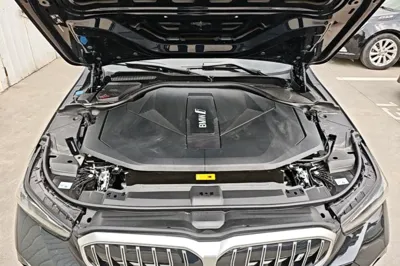 BMW i5 2025, 11200 км, за 38417 USD - фото 24