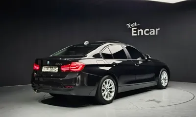 BMW 3-Series 2017, 157121 км, за 7928.64 USD