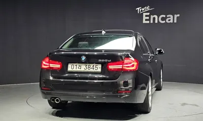 BMW 3-Series 2017, 157121 км, за 7928.64 USD