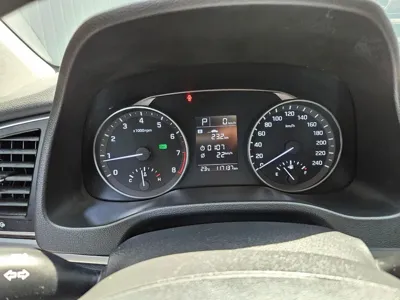 Hyundai Avante 2017, 110000 км, за 4465.16 USD - фото 8