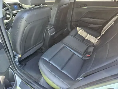 Hyundai Avante 2017, 110000 км, за 4465.16 USD - фото 12