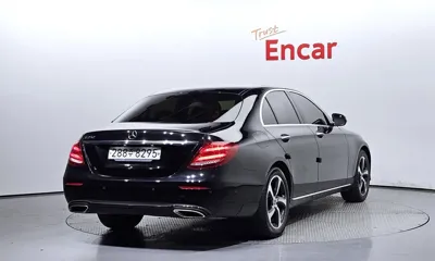 Mercedes-Benz E-Class 2020, 100363 км, за 19491.24 USD