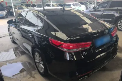 Kia K5 2016, 128500 км, за 6287 USD