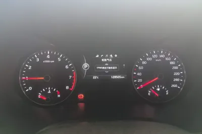 Kia K5 2016, 128500 км, за 6287 USD - фото 14
