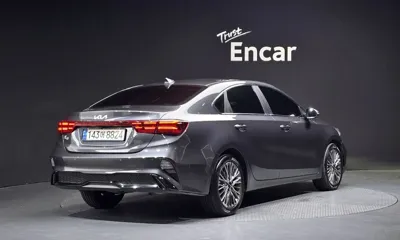 Kia K3 2022, 54739 км, за 14527.69 USD