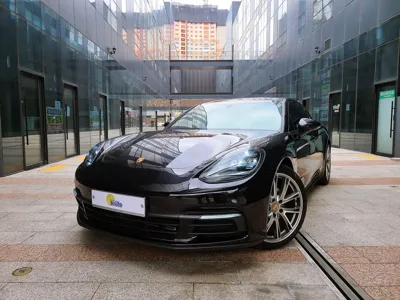 Porsche Panamera · 2018 год
