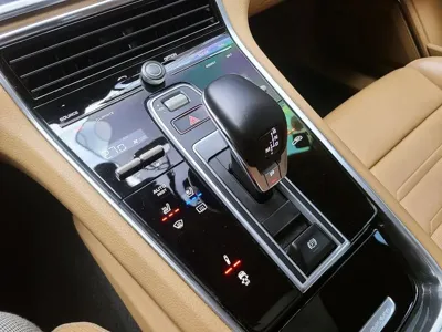 Porsche Panamera 2018, 91382 км, за 39577.13 USD - фото 12