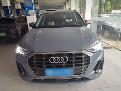 Audi Q3 2022, 57500 км, за 19157.96 USD