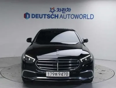 Mercedes-Benz E-Class 2023, 28661 км, за 30221.66 USD