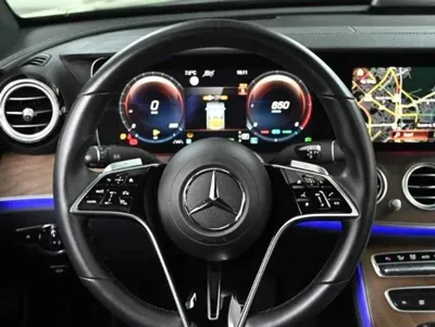Mercedes-Benz E-Class 2023, 28661 км, за 30221.66 USD - фото 13