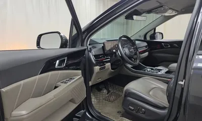 Kia Canival 2025, 46265 км, за 23730.85 USD - фото 10