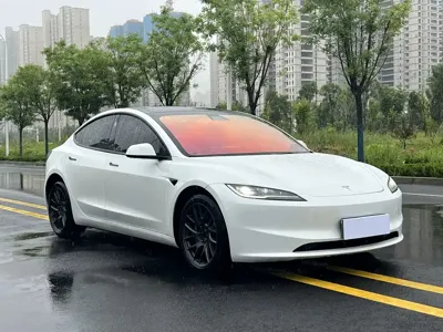 Tesla Model 3 2025, 13000 км, за 28891.93 USD