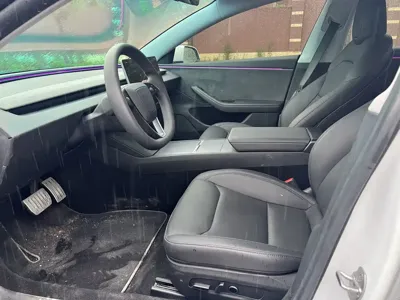 Tesla Model 3 2025, 13000 км, за 28891.93 USD