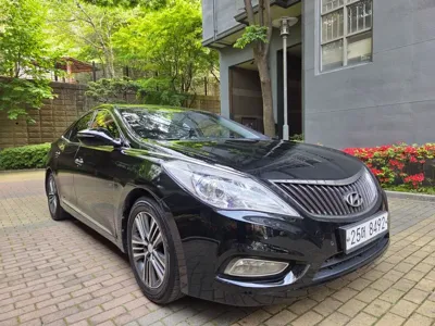 Hyundai Grandeur 2013, 137520 км, за 2923.75 USD