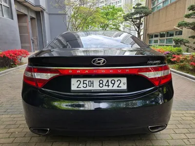 Hyundai Grandeur 2013, 137520 км, за 2923.75 USD - фото 7