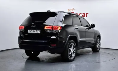 Jeep Cherokee 2019, 66486 км, за 12030.68 USD