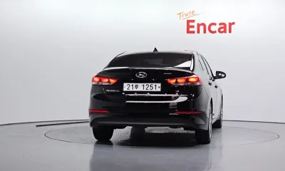 Hyundai Avante 2018, 103672 км, за 6498.62 USD