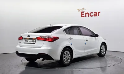 Kia K3 2015, 141670 км, за 3635.65 USD