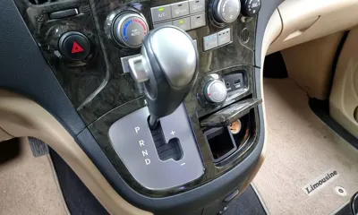 Hyundai Starex 2015, 121180 км, за 8867.57 USD - фото 9