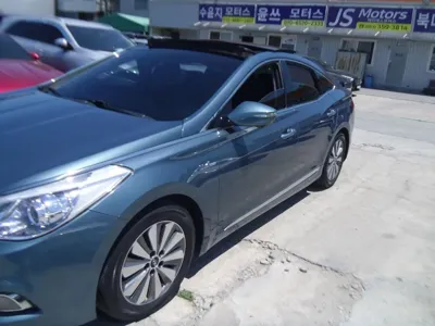 Hyundai Grandeur 2015, 202535 км, за 3872.92 USD