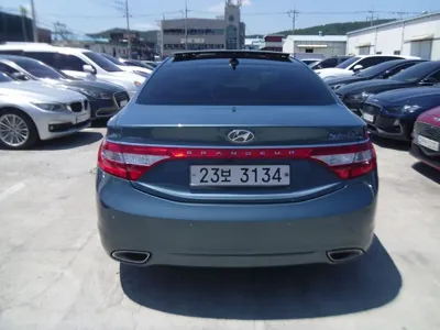 Hyundai Grandeur 2015, 202535 км, за 3872.92 USD