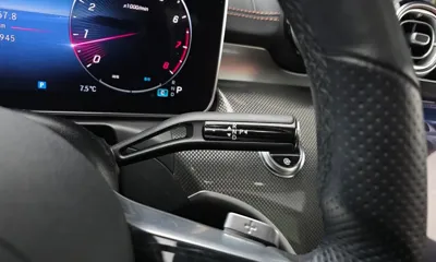 Mercedes-Benz C-Class 2022, 24945 км, за 29005.61 USD - фото 9