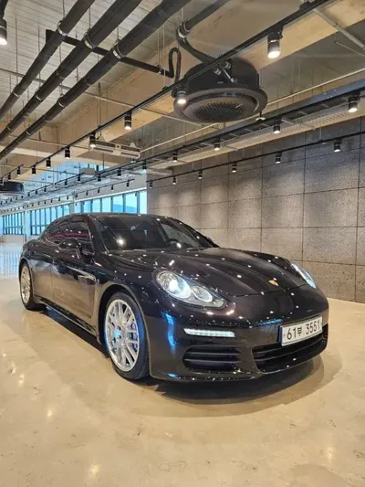 Porsche Panamera 2014, 130000 км, за 16082.45 USD